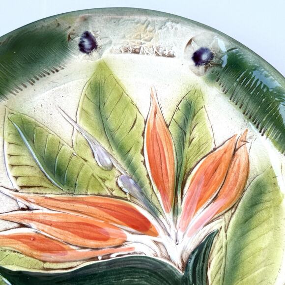 Kani of Hawaii Majolica Pottery Bird of Paradise Flower Plate - 10 1/2" Kona - Picture 3 of 6